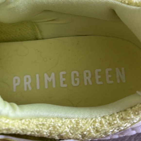 Brand New Women’s Adidas Ultra Boost Neon Yellow 5.0 Sneakers size 6.5 - Picture 9 of 13